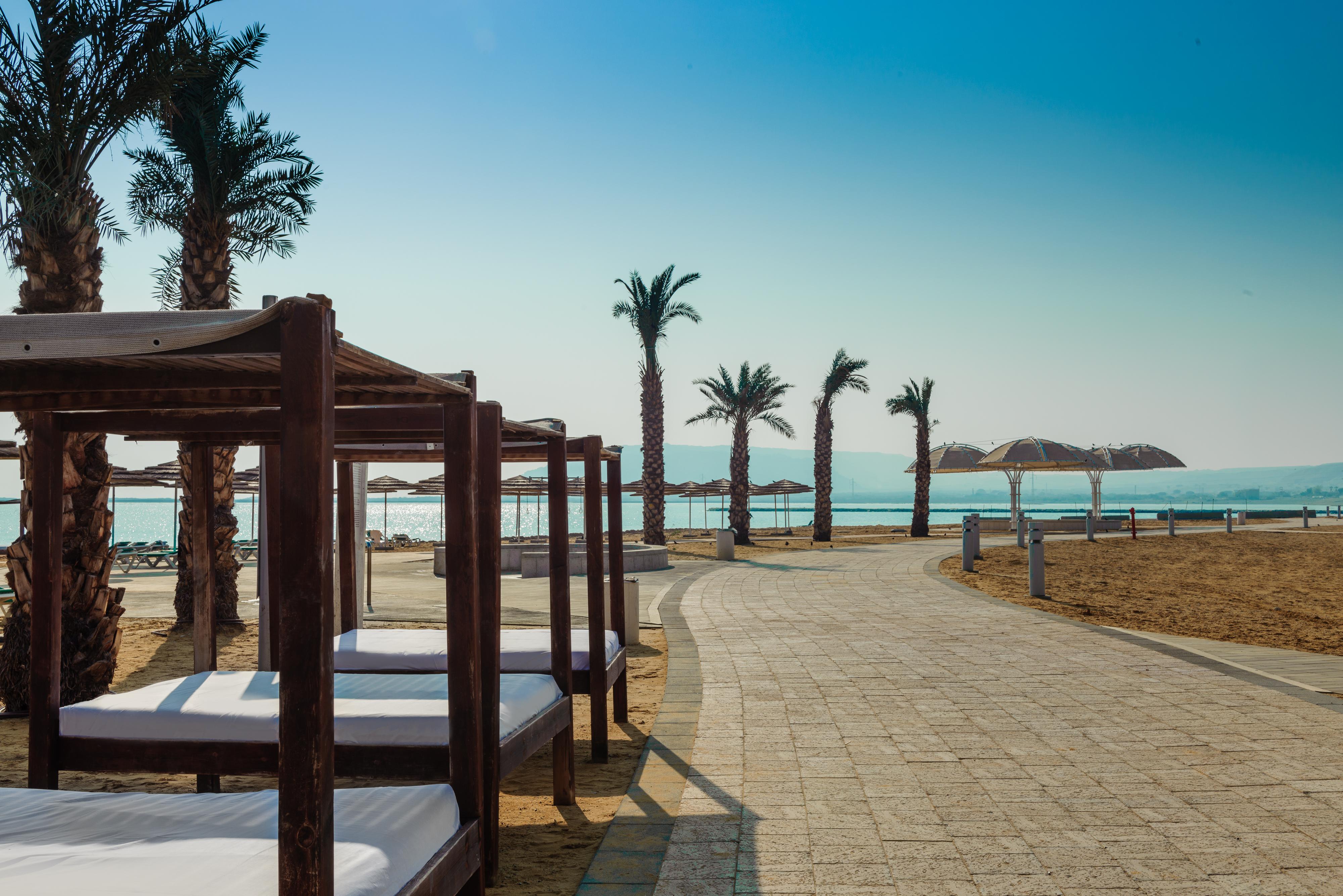 โรงแรมลีโอนาร์โด คลับ เดด ซี ออล อินคลูซีฟ เนเว โซฮาร์ ภายนอก รูปภาพ The beach at the Kempinski Hotel, Aqaba
