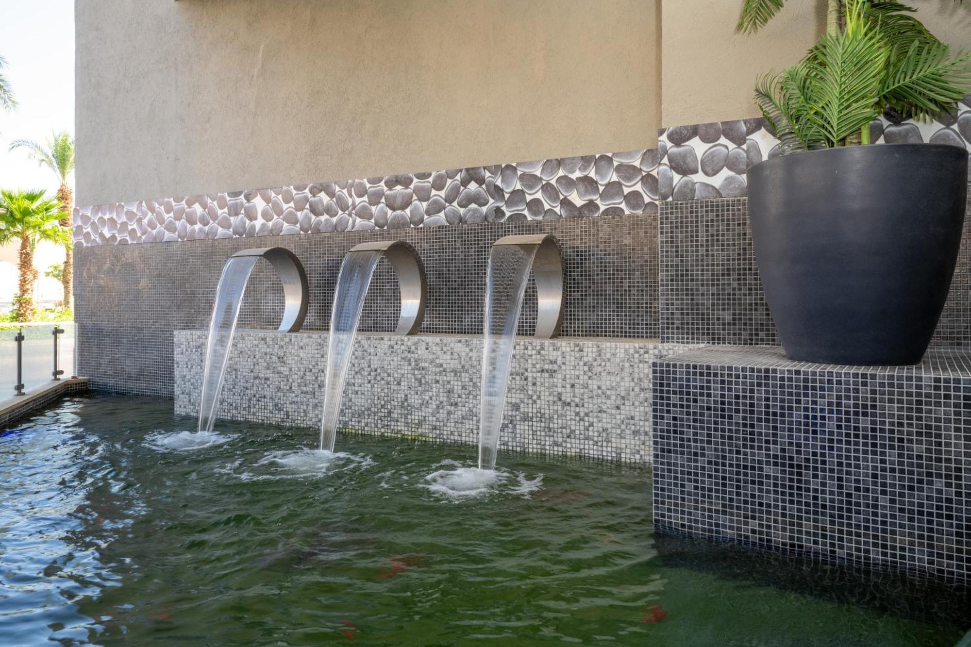 โรงแรมลีโอนาร์โด คลับ เดด ซี ออล อินคลูซีฟ เนเว โซฮาร์ ภายนอก รูปภาพ A water feature